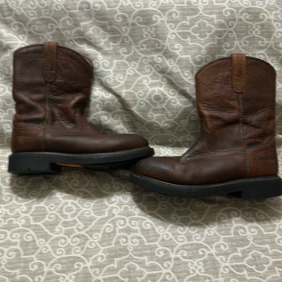 mens Ariat Leather Waterproof work boots sz 7.5 D - Picture 1 of 10